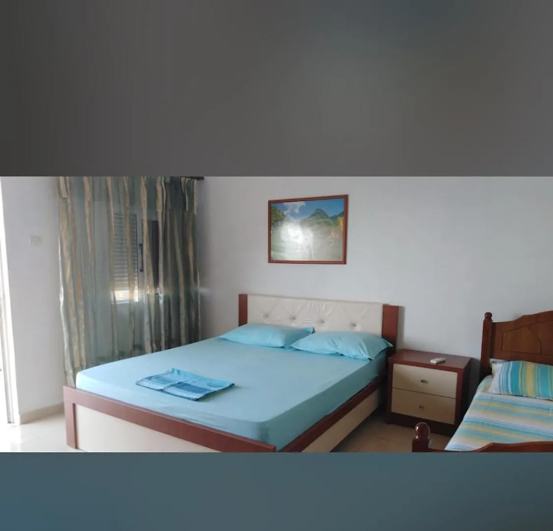 Llambro Rooms Dhërmi