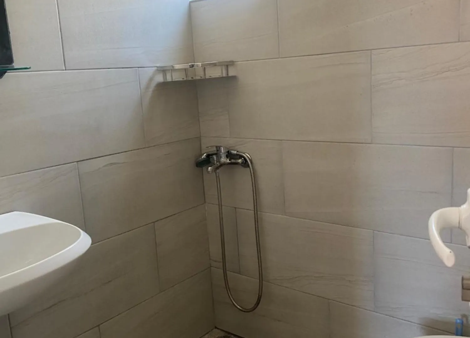 Llambro Rooms Dhërmi